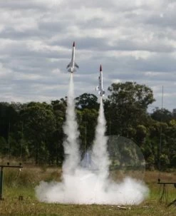 DYNASTAR Snarky -Rocket Model Toys 6d7d1275b8a674019c1b6fdc1c5edd90.image .571x700